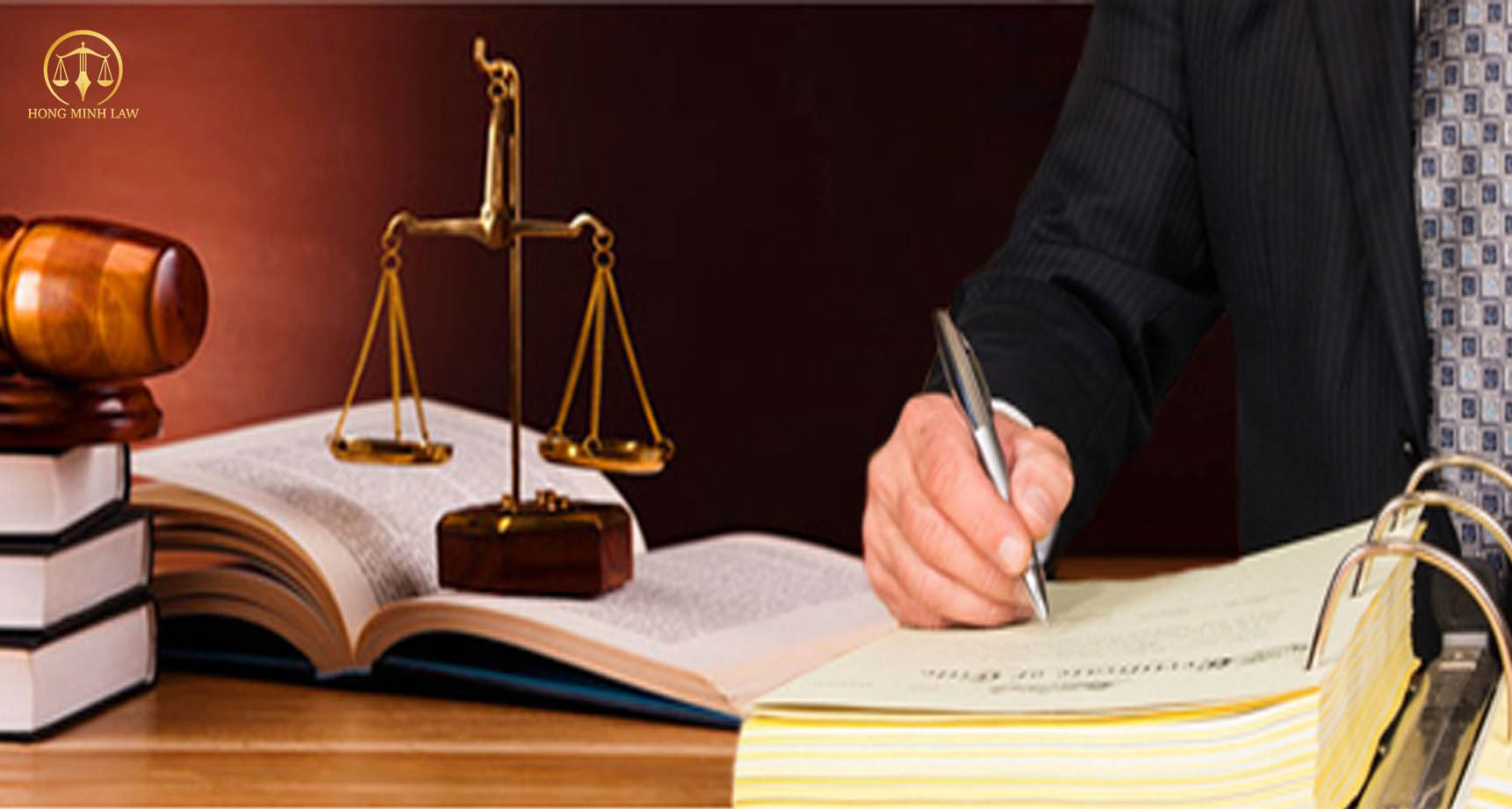 Điều kiện hành nghề Luật sư